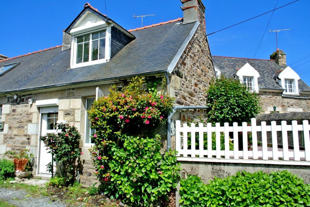 Ferienhaus Sur Le Sentier Des Douaniers 3 Ploubazlanec